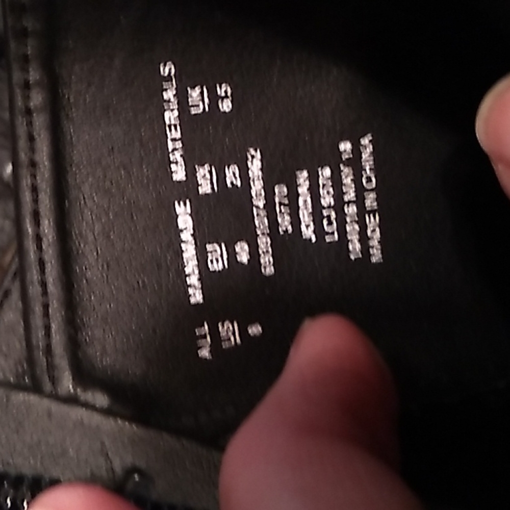 ❤️ NWT  Black short boots. Size 8M - Picture 12 of 16